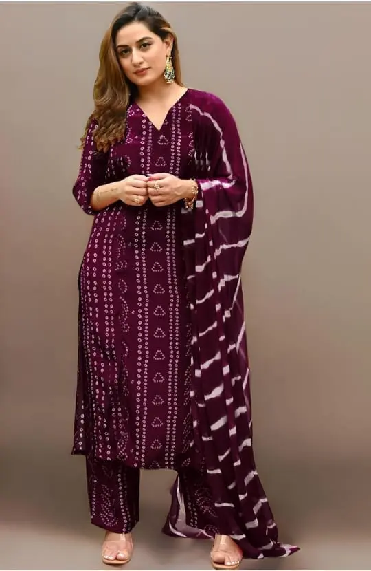 Aroma Pulse is offering cotton suit